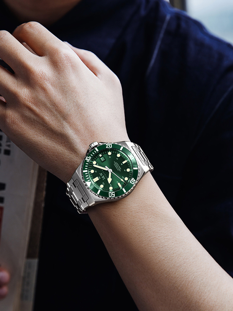 IW Luxury Brand Automatic Mech - đánh giá và giá Diver Watch 300M