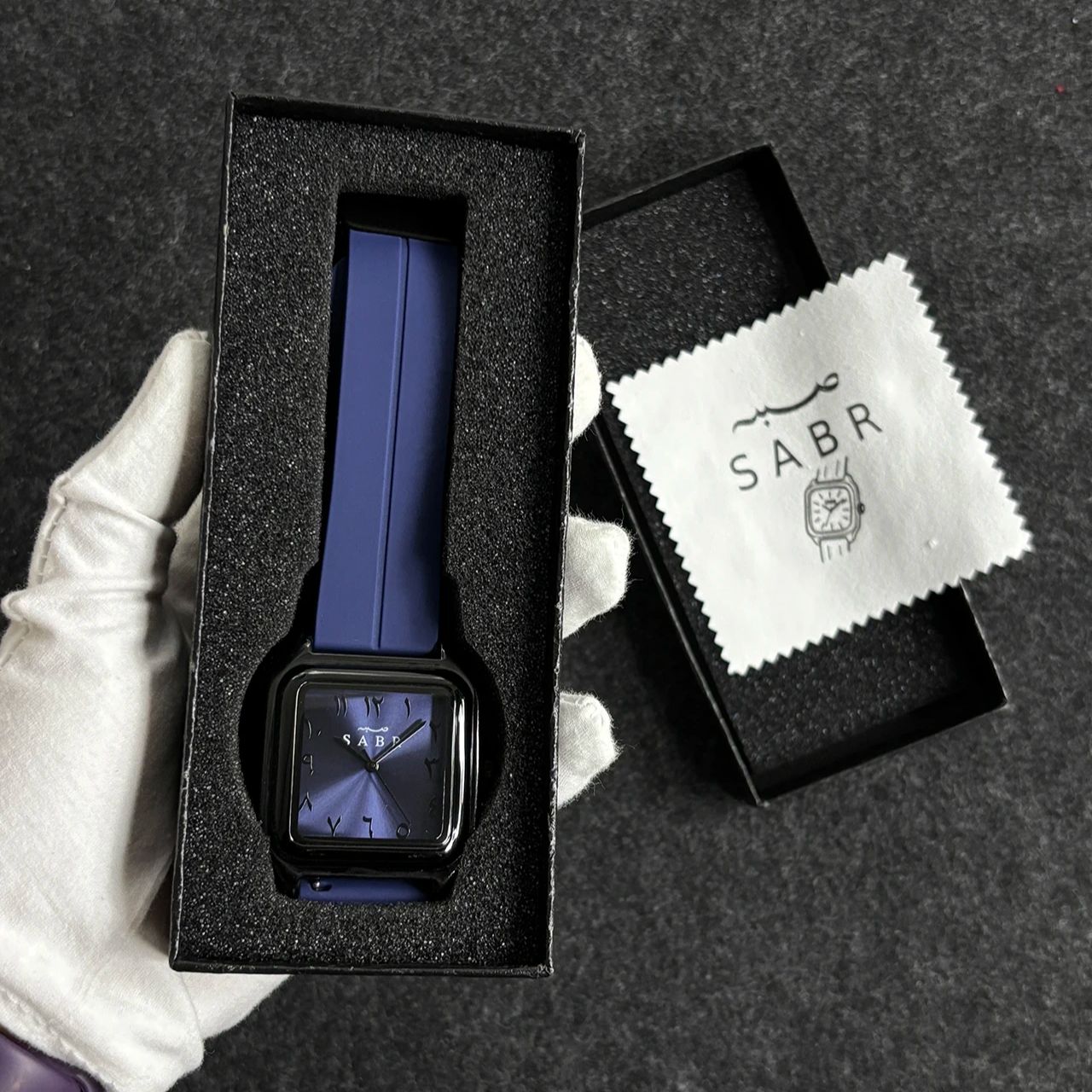 SABR Arabic Numeral Watch Men  - đánh giá và giá Luxury Watch Protection Film
