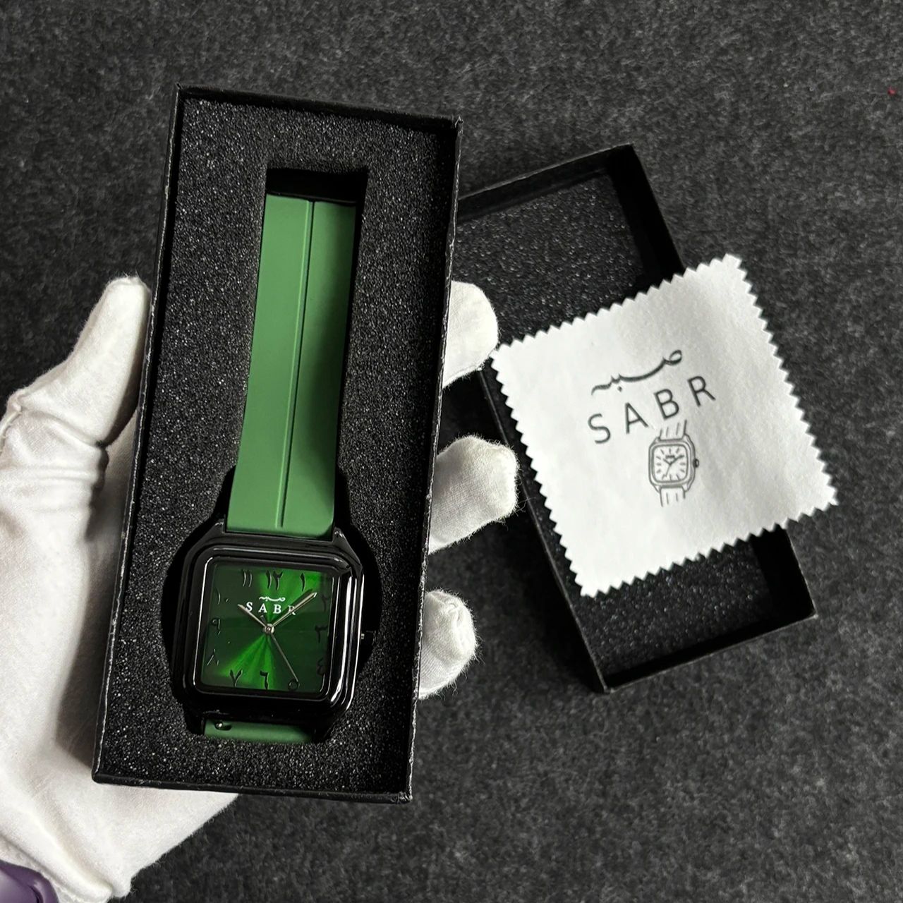SABR Arabic Numeral Watch Men  - đánh giá và giá Luxury Watch Protection Film