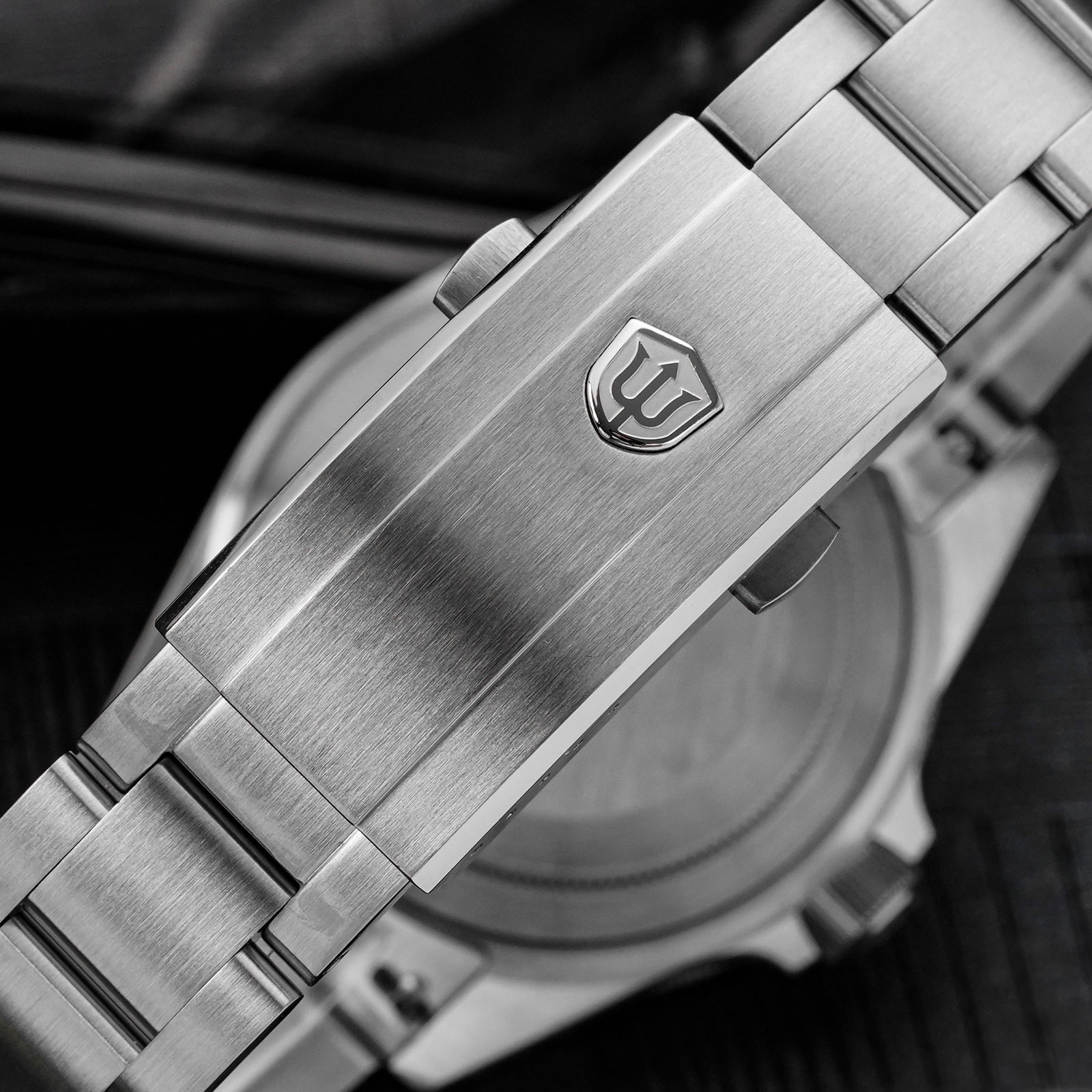 Watchdives WD1969 Pro 38mm Qua - đánh giá và giá Guilloché Dial Watch